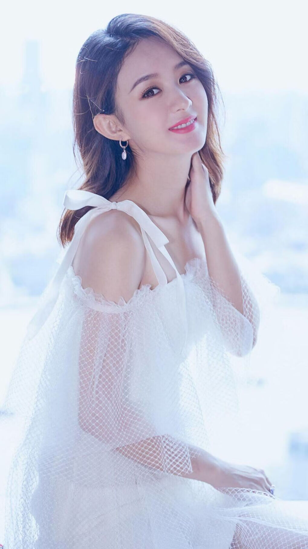 张伟丽出战海报获千万级曝光量，张伟丽首回合