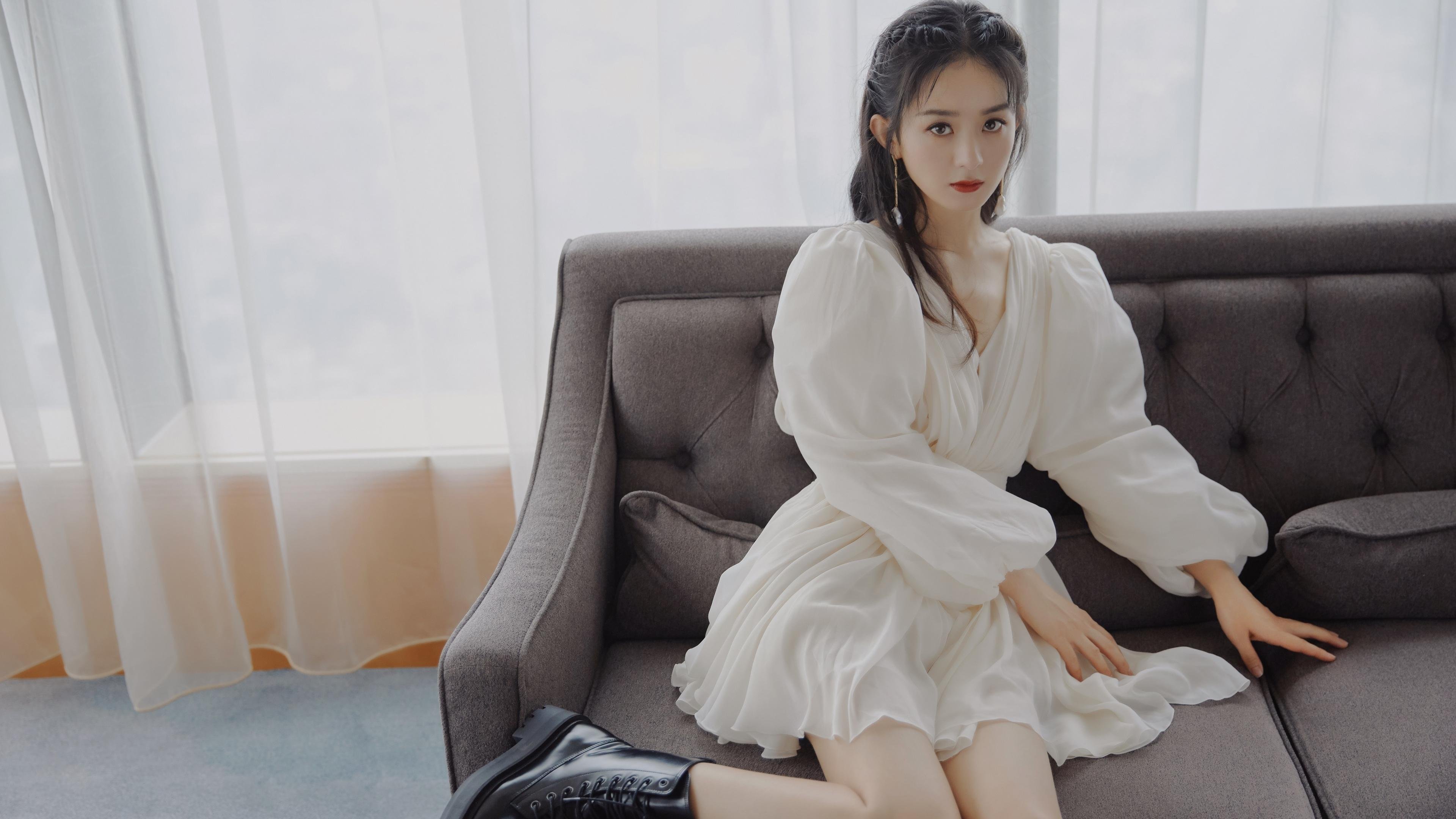 艾比·德尔福：南非队防守的中坚力量，以高效的拦截减少失球，比尔和艾德